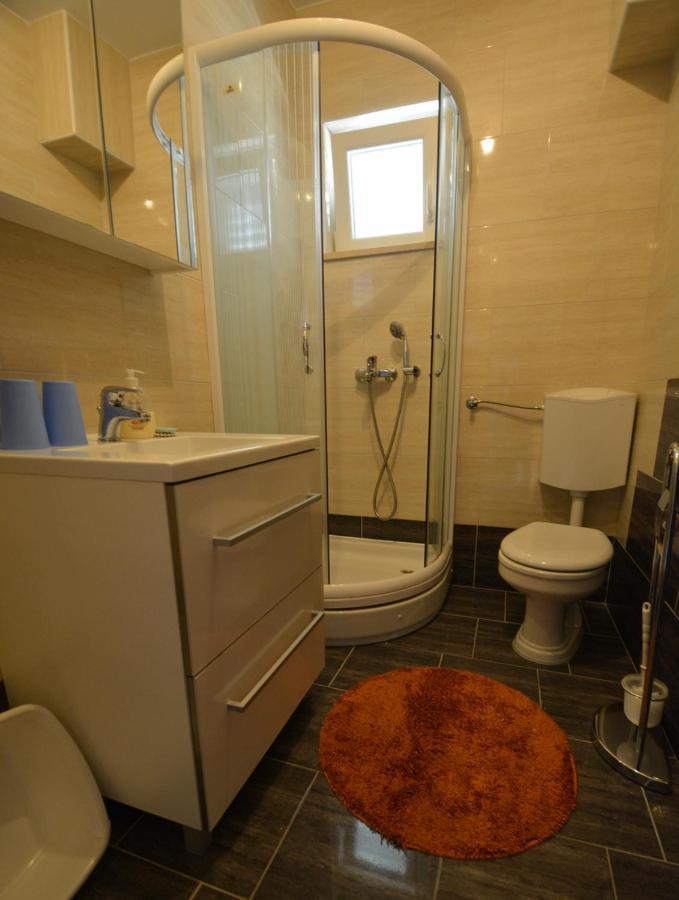 Apartmani Tonci & Dana Makarská Exteriér fotografie